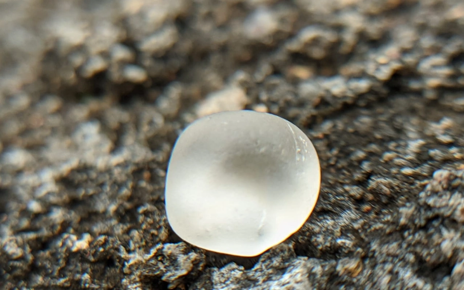 raw white sapphire