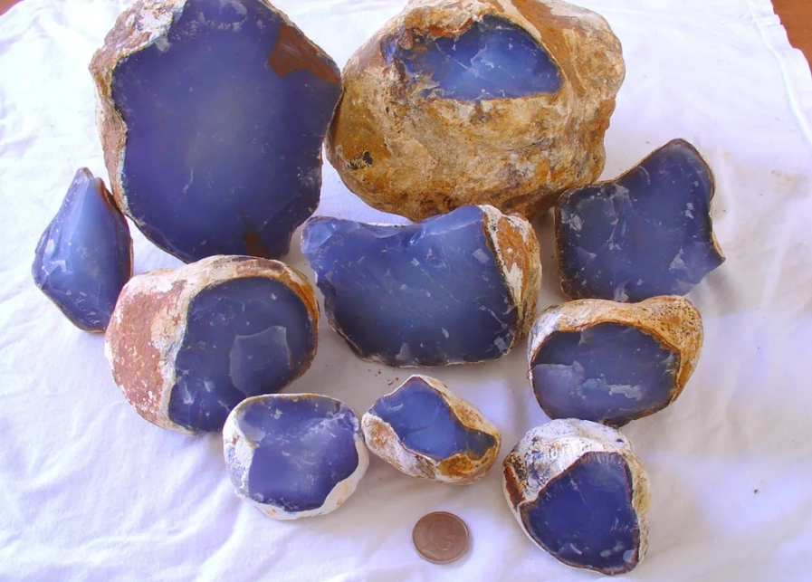 blue chalcedony healing properties