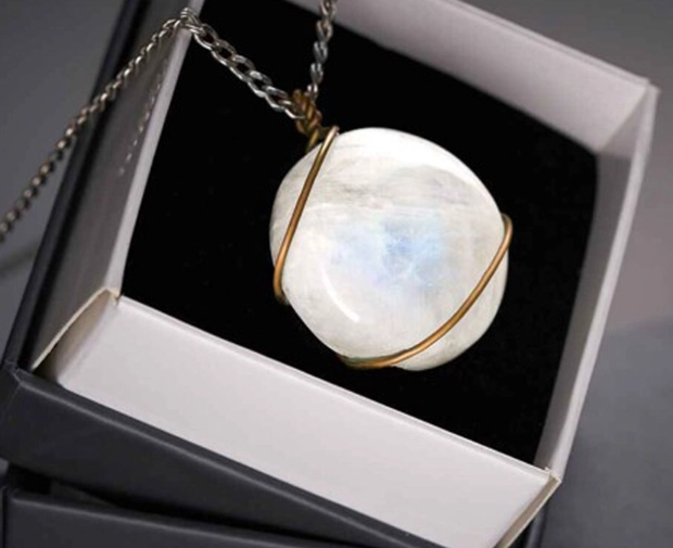 moonstone healing properties moonstone healing properties